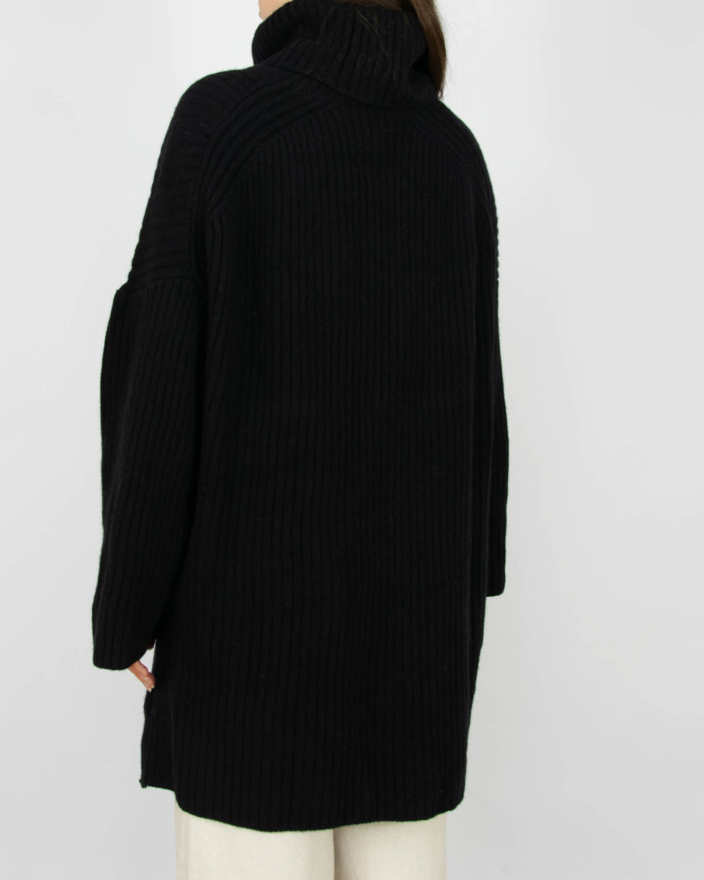 Czarny (wełna + kaszmir) prążkowany sweter oversize golf H&M Premium - M/L