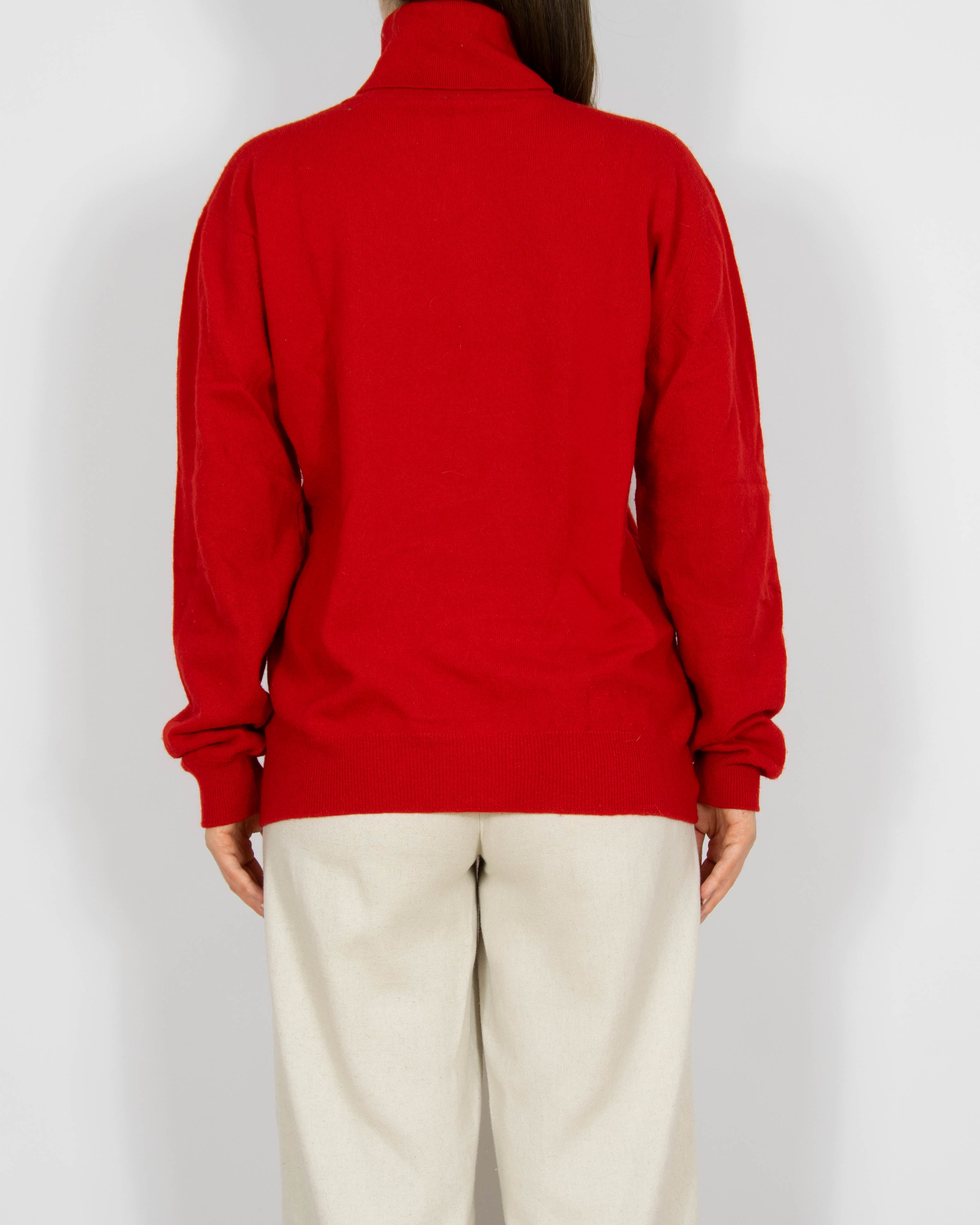 Czerwony wełniany (wełna jagnięca) sweter z golfem - M/L