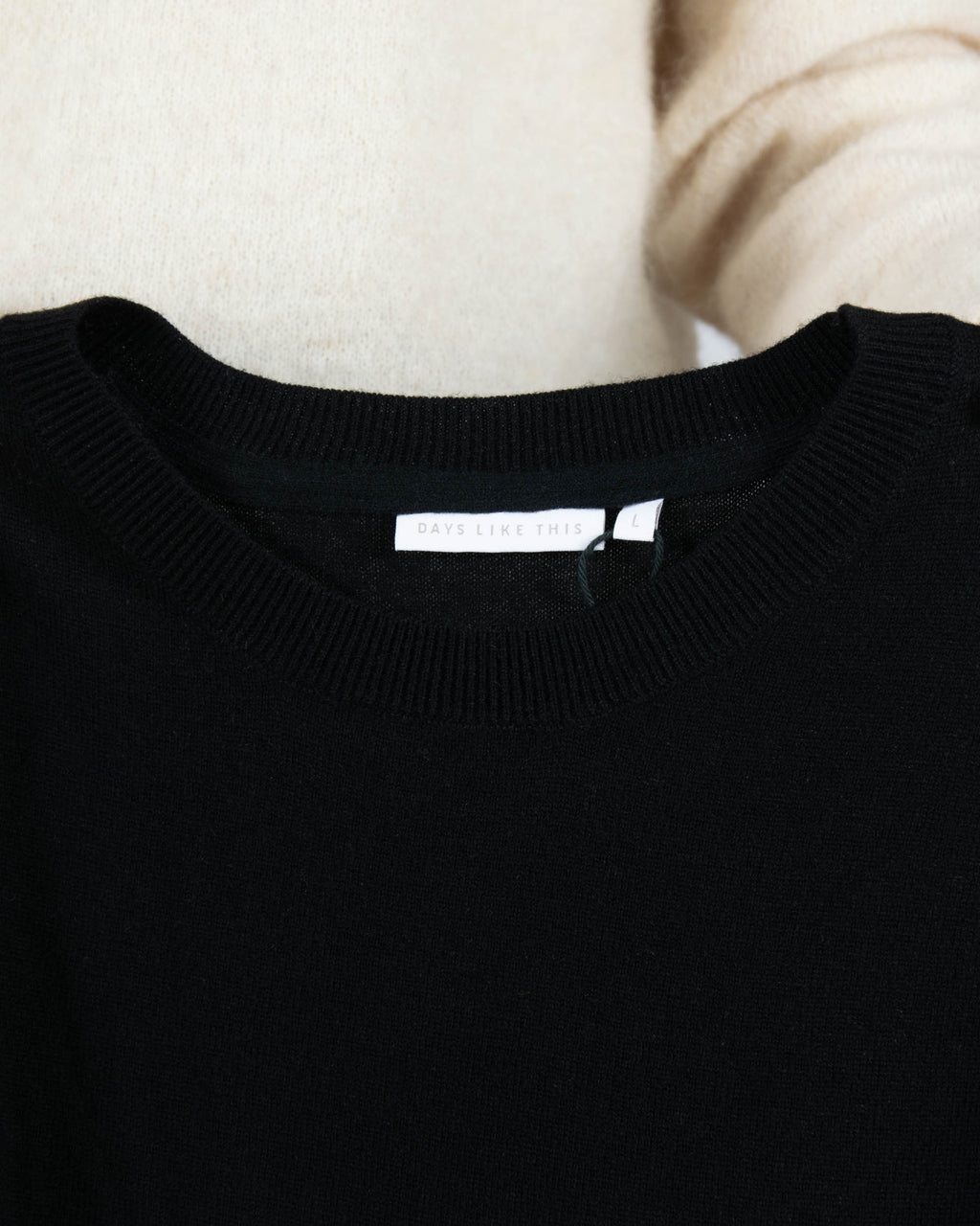 DAYS LIKE THIS (wełna merino extrafine) - L