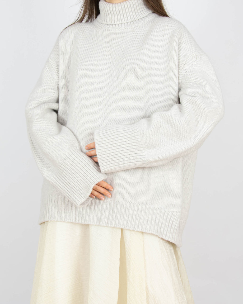 Nowy jasnoszary (merino + kaszmir) sweter z golfem Levete Room - L/XL