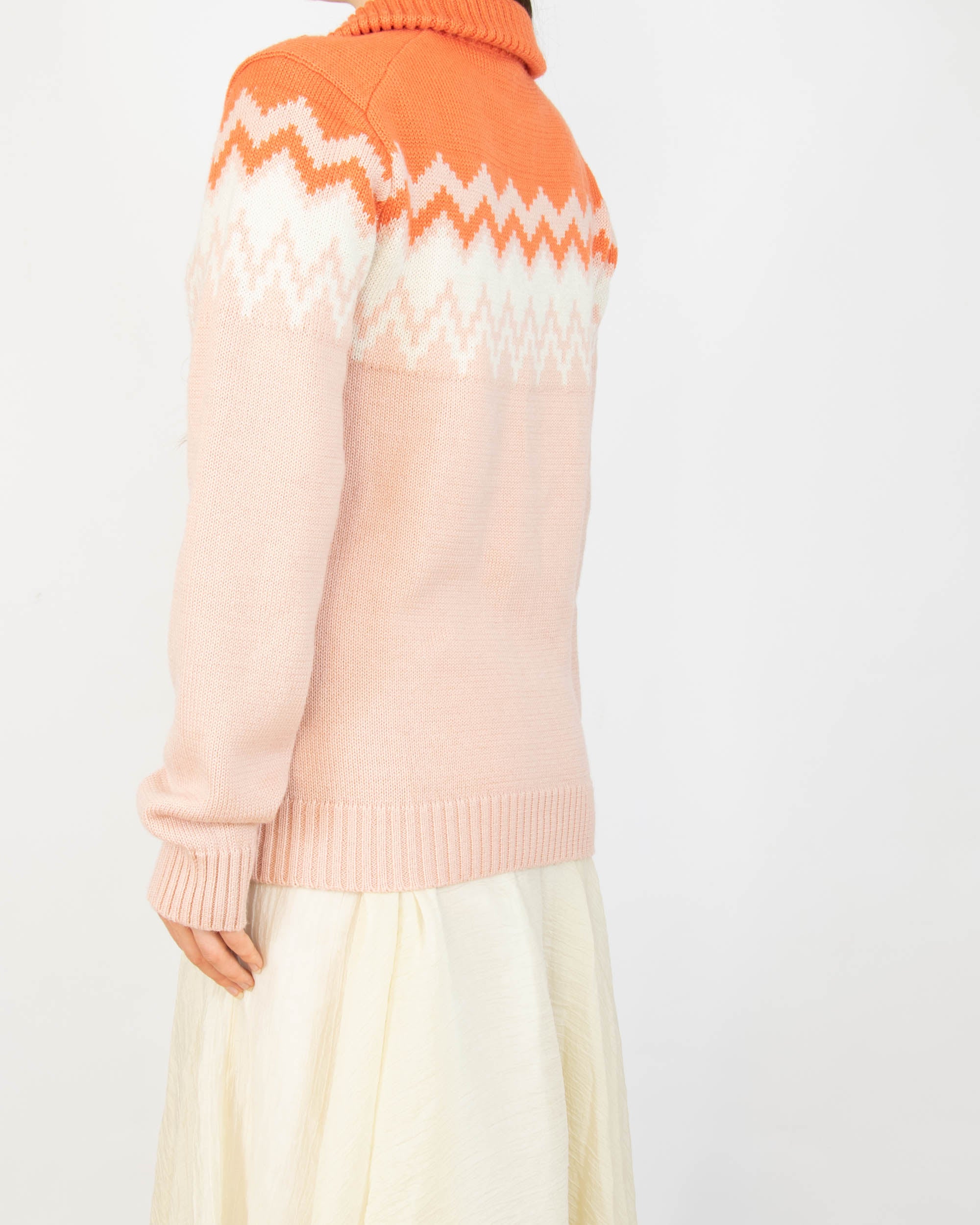 Różowo koralowy wełniany sweter JOHAUG - M