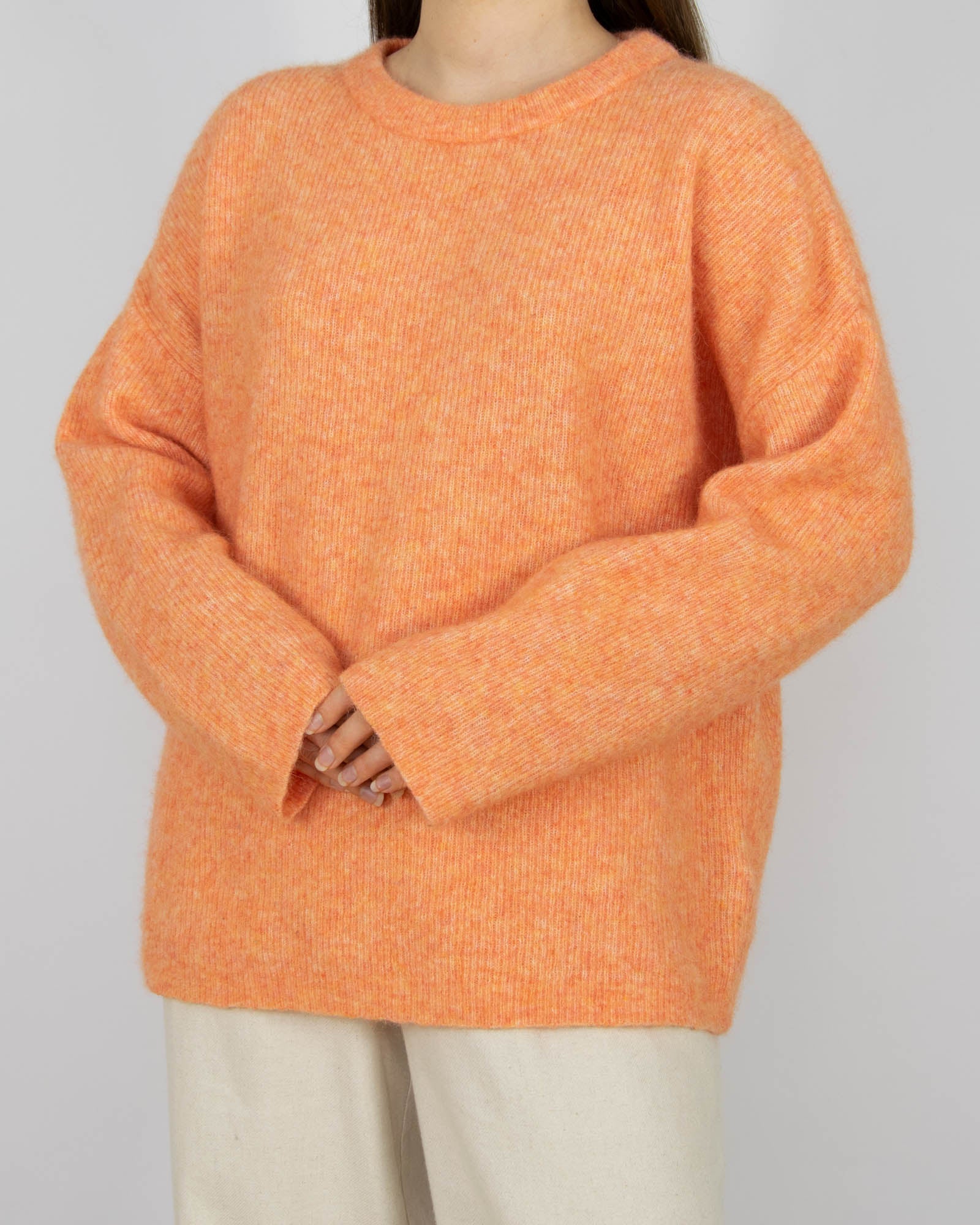 Koralowy (alpaka + wełna) sweter mbyM