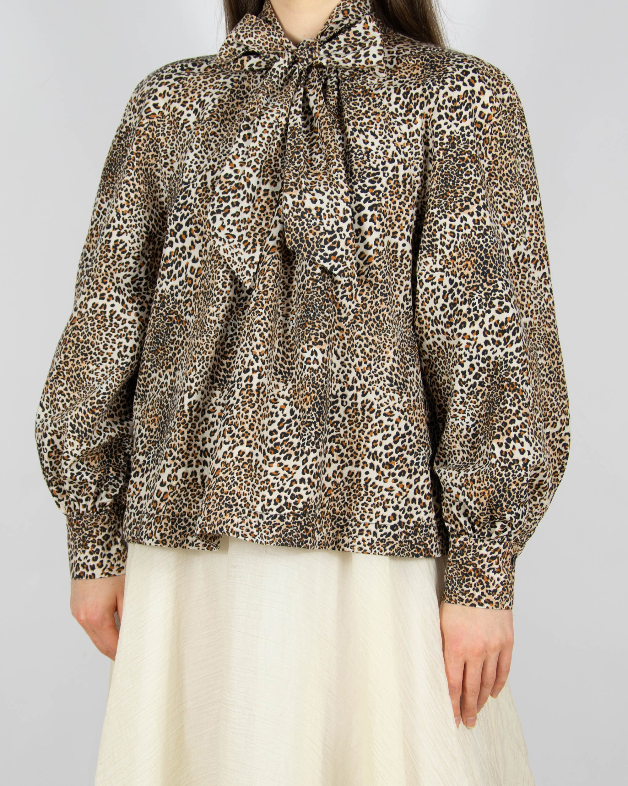 Brązowo beżowa bawełniana bluzka w panterkę skandynawskiej marki premium Baum und Pferdgarten.