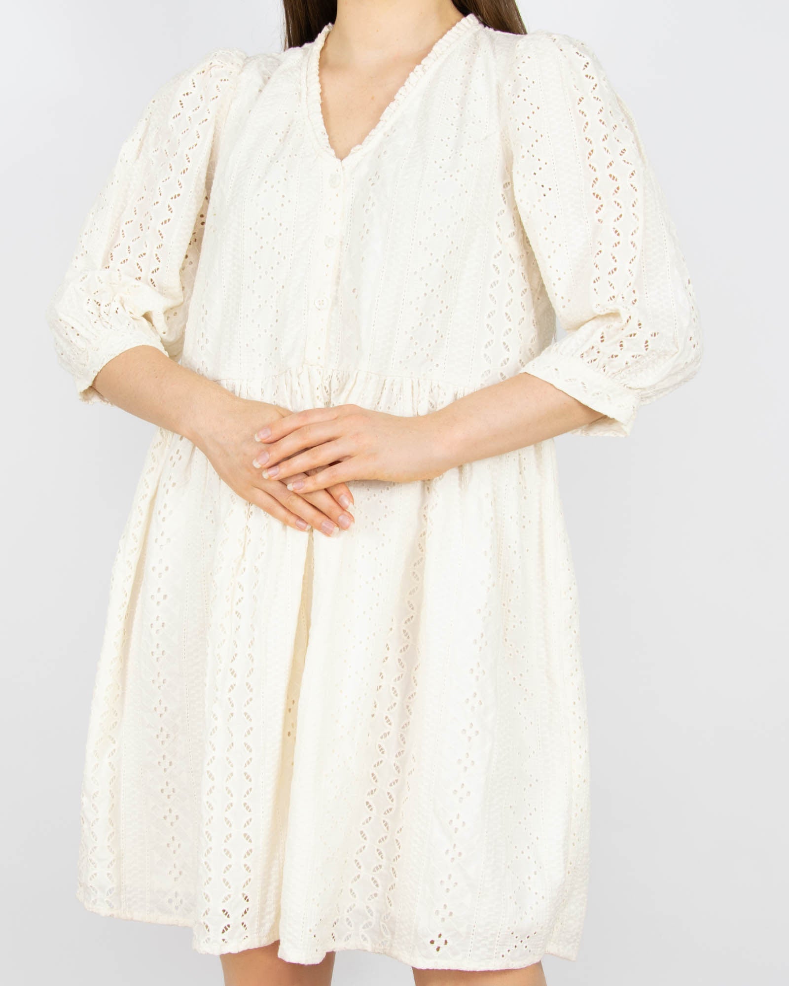 Kremowa bawełniana ażurowa sukienka Object