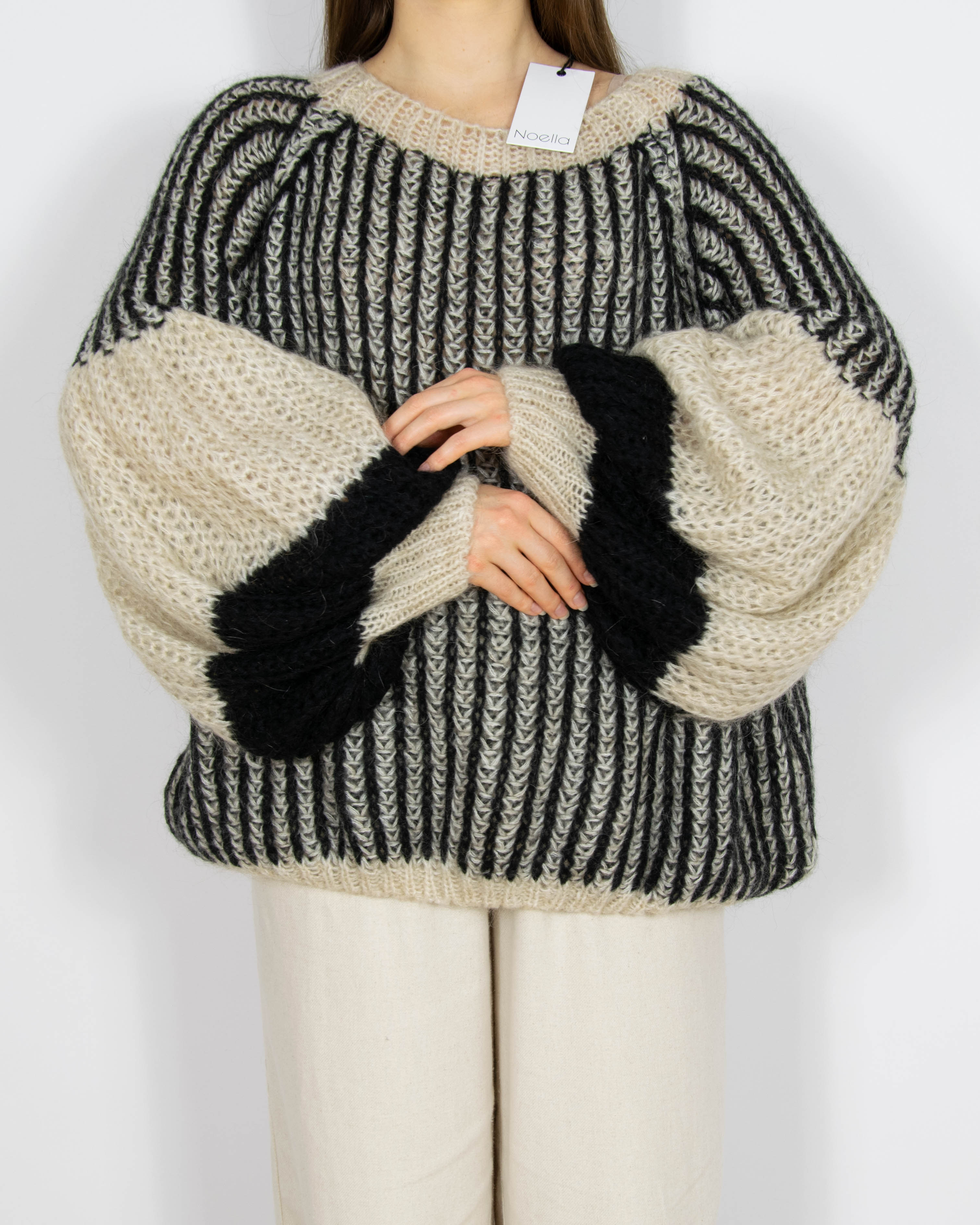 Nowy kremowo czarny sweter z moherem Noella - L/XL