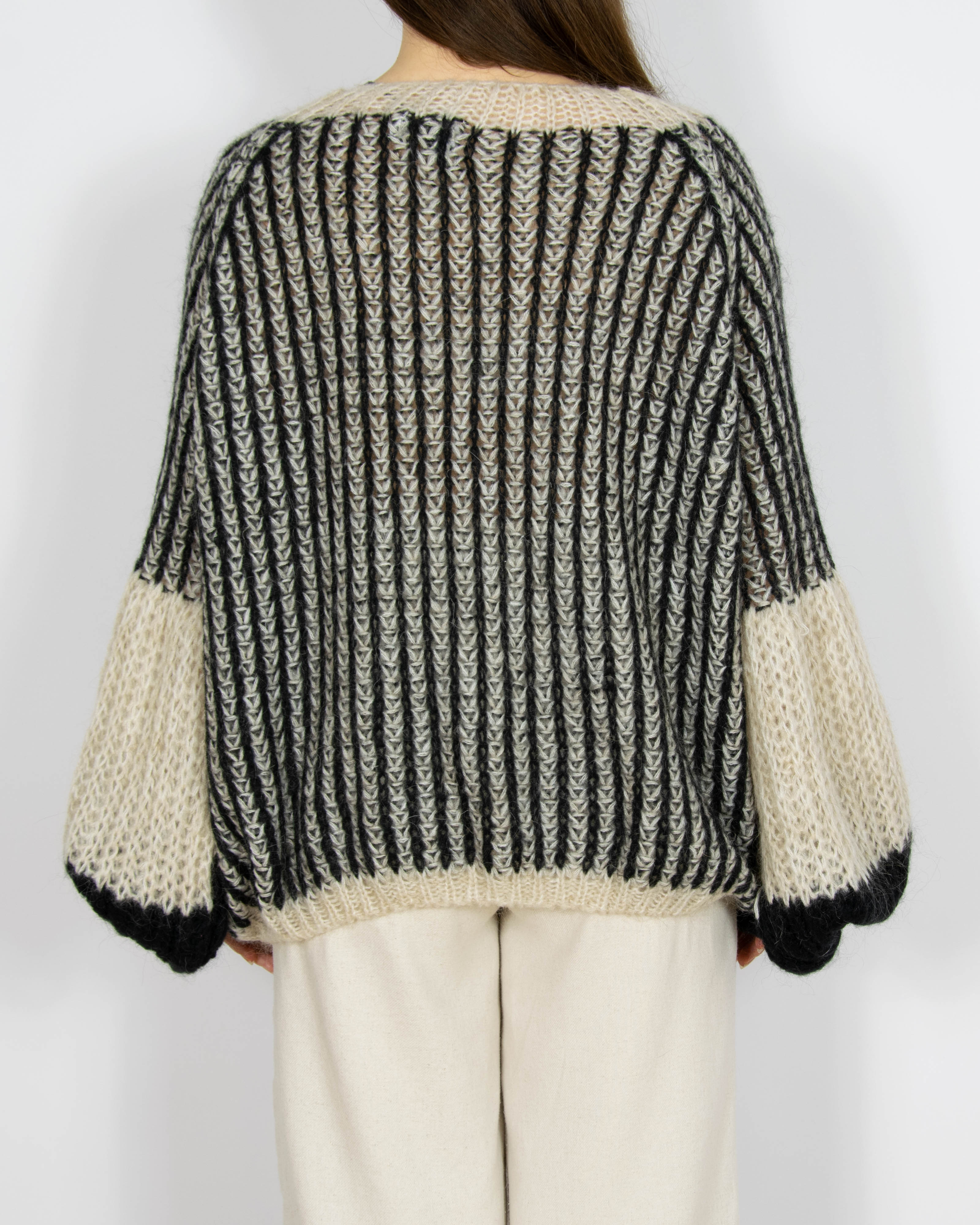 Nowy kremowo czarny sweter z moherem Noella - L/XL