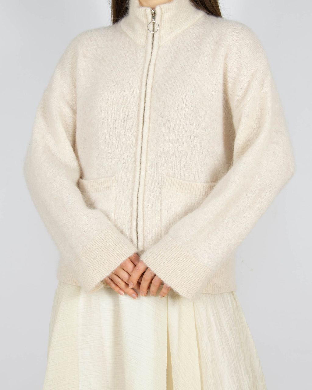 Kremowy (wełna + alpaka) rozpinany sweter Selected Femme - S
