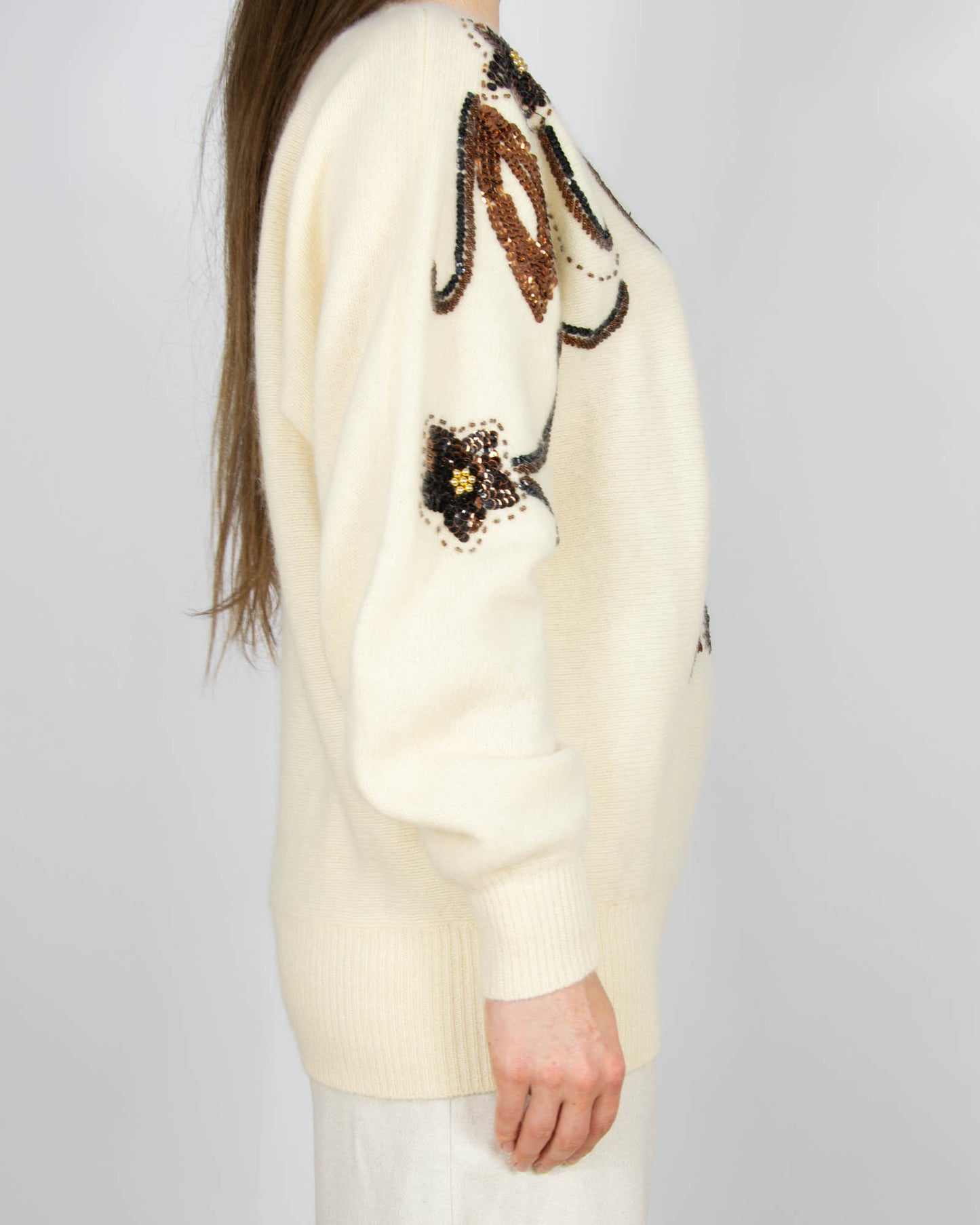 Kremowy wełniany (wełna jagnięca + angora) sweter Vintage - M/L