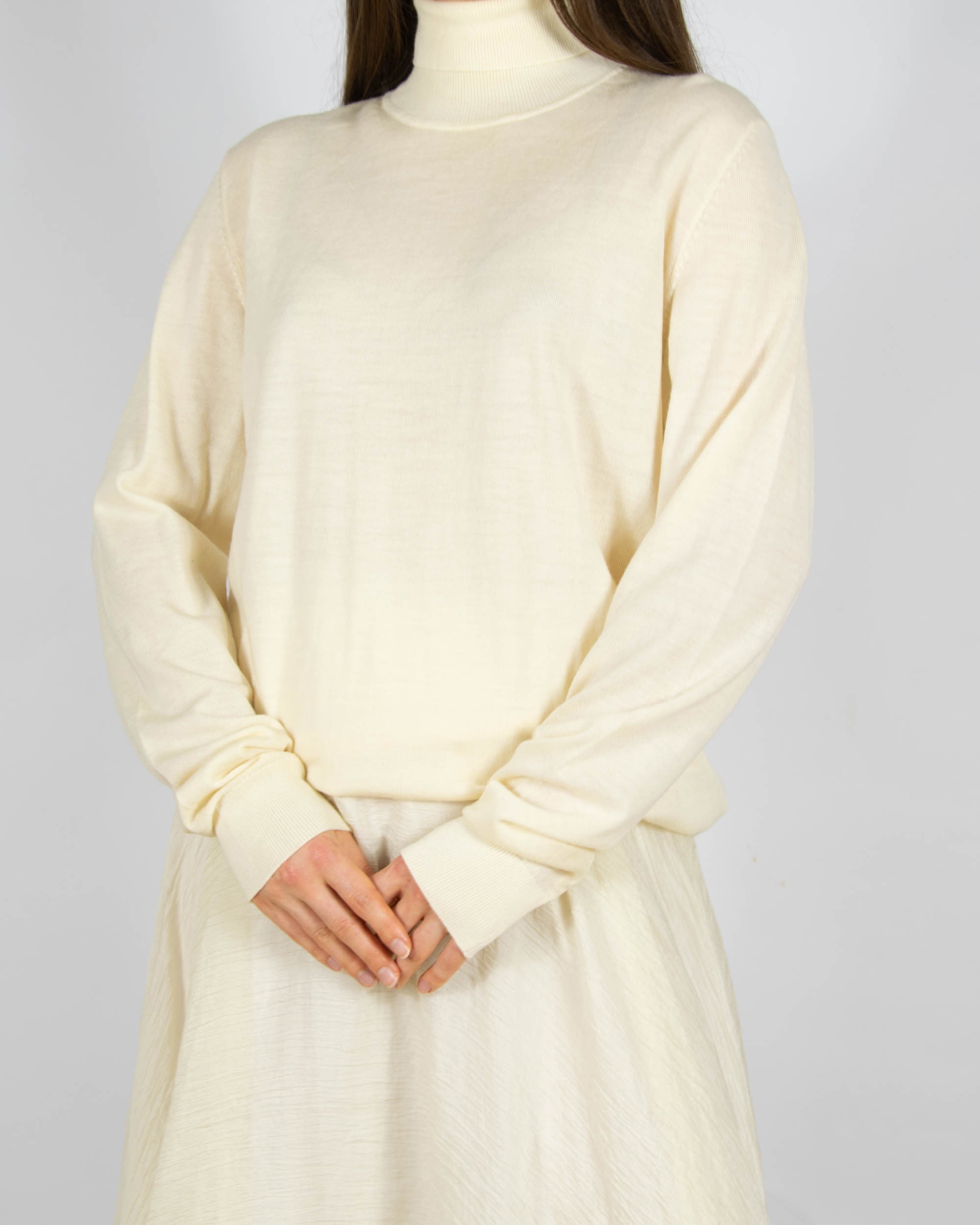 Kremowy (merino) sweter z golfem Samsoe Samsoe - M