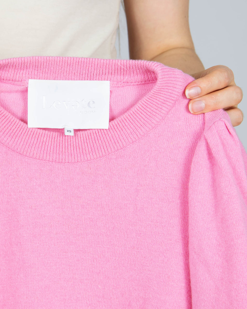 Różowy (merino + wiskoza + kaszmir) sweter Levete Room - XS