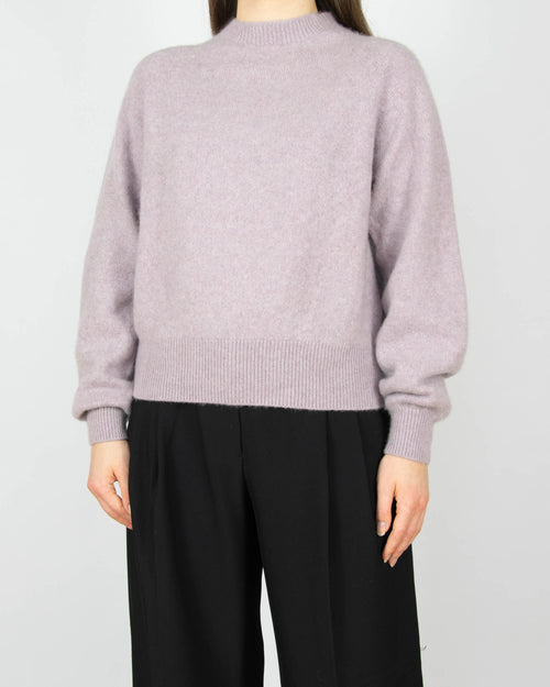 Liliowy gruby kaszmirowy sweter brytyjskiej luksusowej marki Margaret Howell