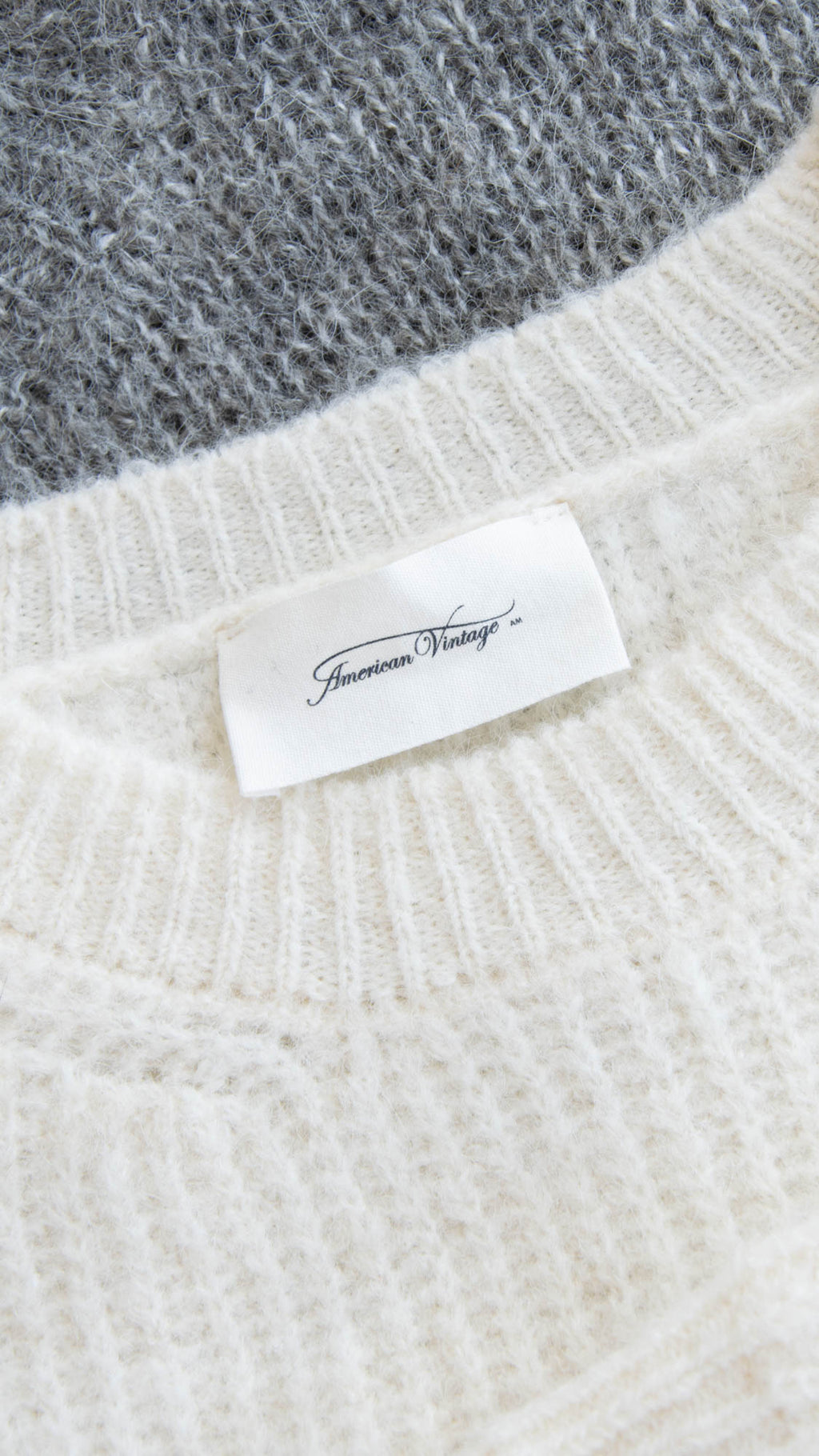 Śmietankowy (wełna + alpaka) sweter American Vintage - S/M