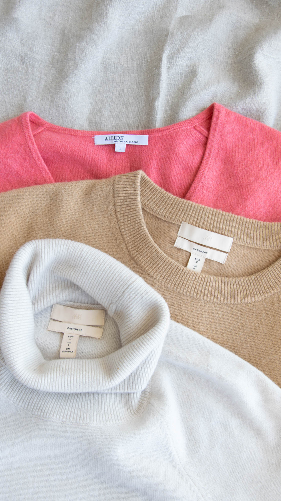 Kremowy kaszmirowy sweter z golfem H&M Premium - M/L