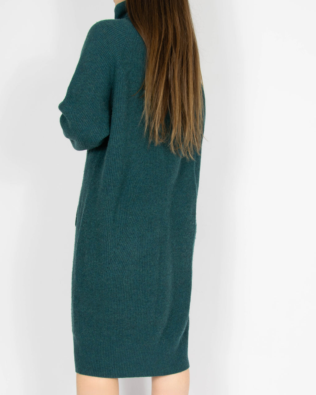Morska wełniana (merino extra fine) sukienka z golfem WOODLING - L