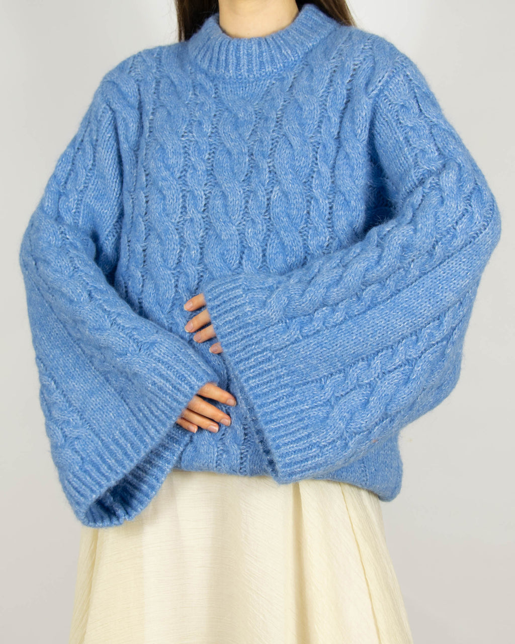 Niebieski (alpaka + wełna) warkoczowy sweter oversize H&M Premium