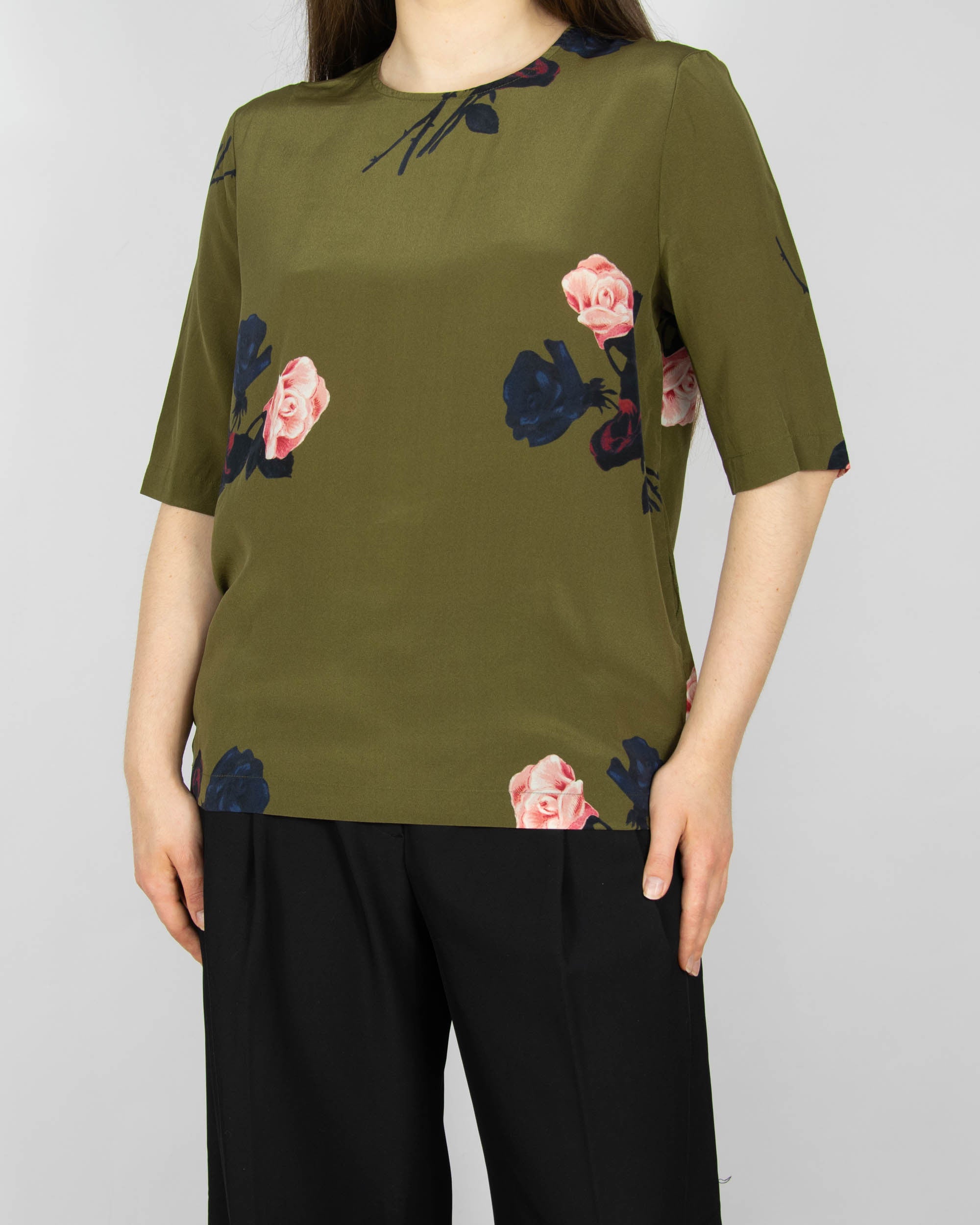 Oliwkowa jedwabna bluzka w kwiecisty print marki premium GANNI