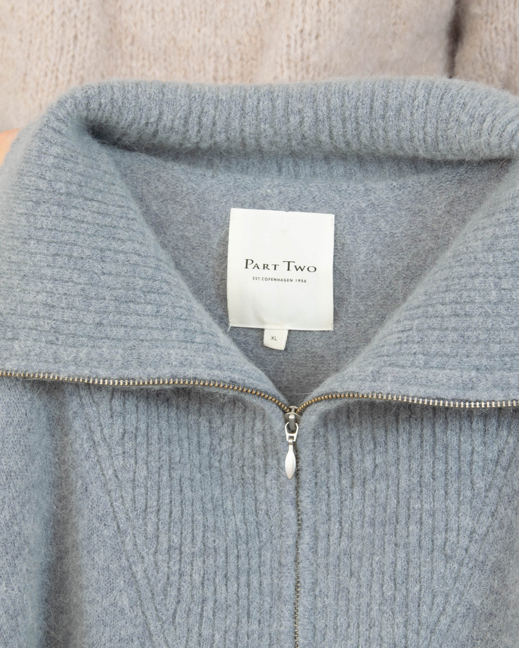 Szaroniebieski (wełna + alpaka) rozpinany sweter Part Two - XL