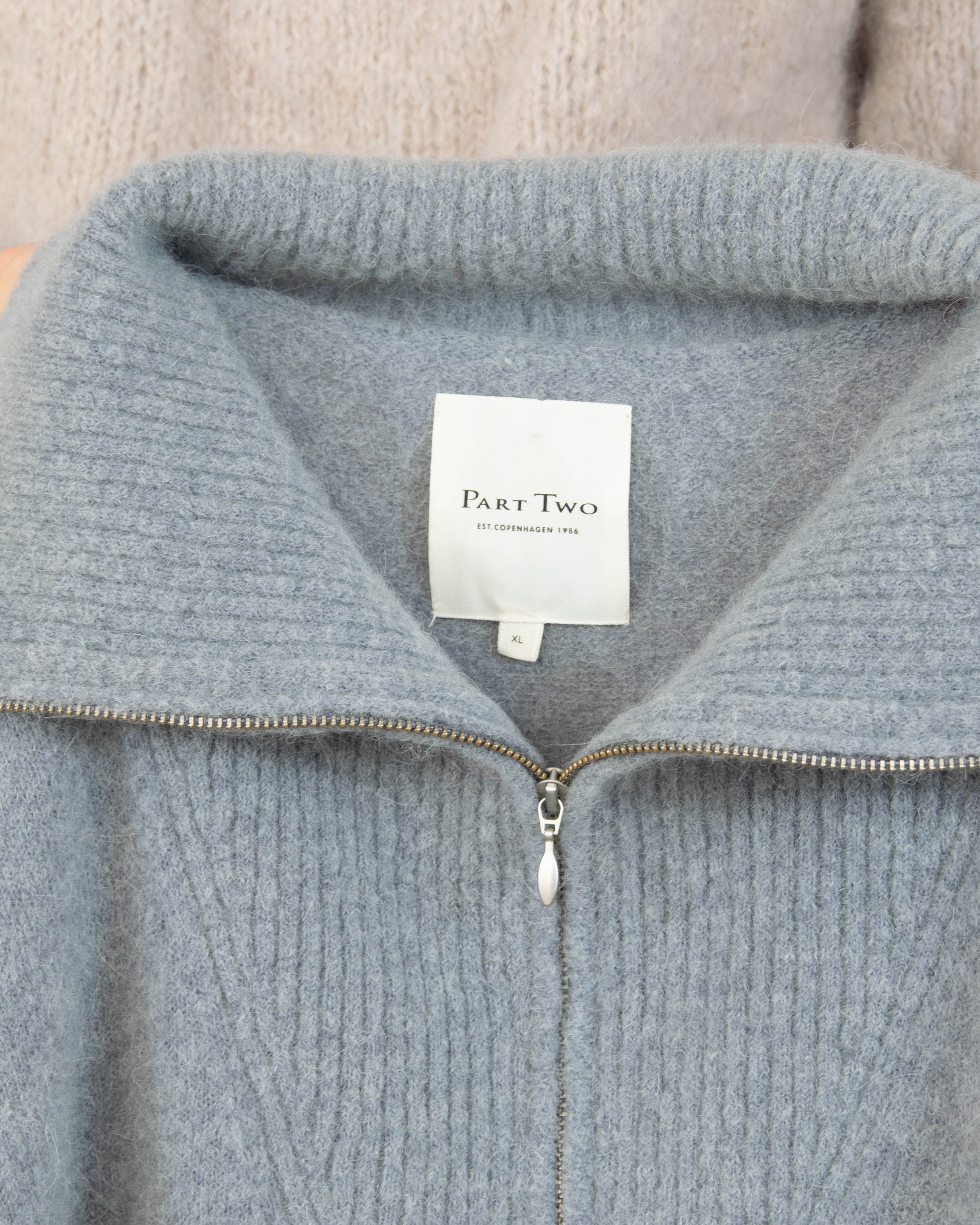 Szaroniebieski (wełna + alpaka) rozpinany sweter Part Two - XL