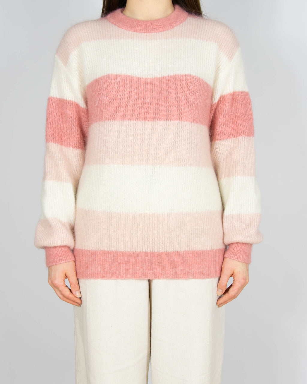 Pastelowy różowy wełniany (wełna + moher) sweter - M