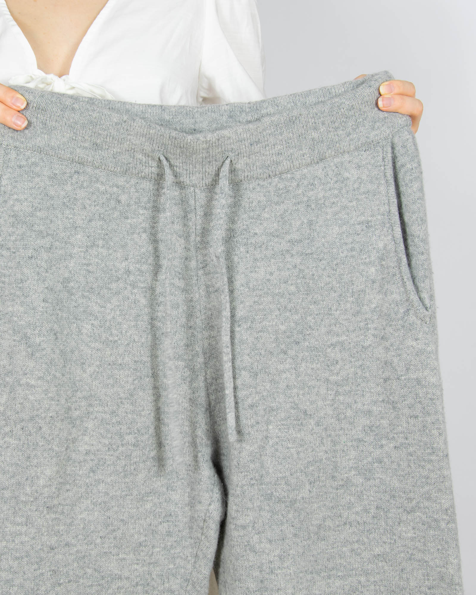 Szare wełniane (merino) spodnie dresowe Pierre Robert - M/L