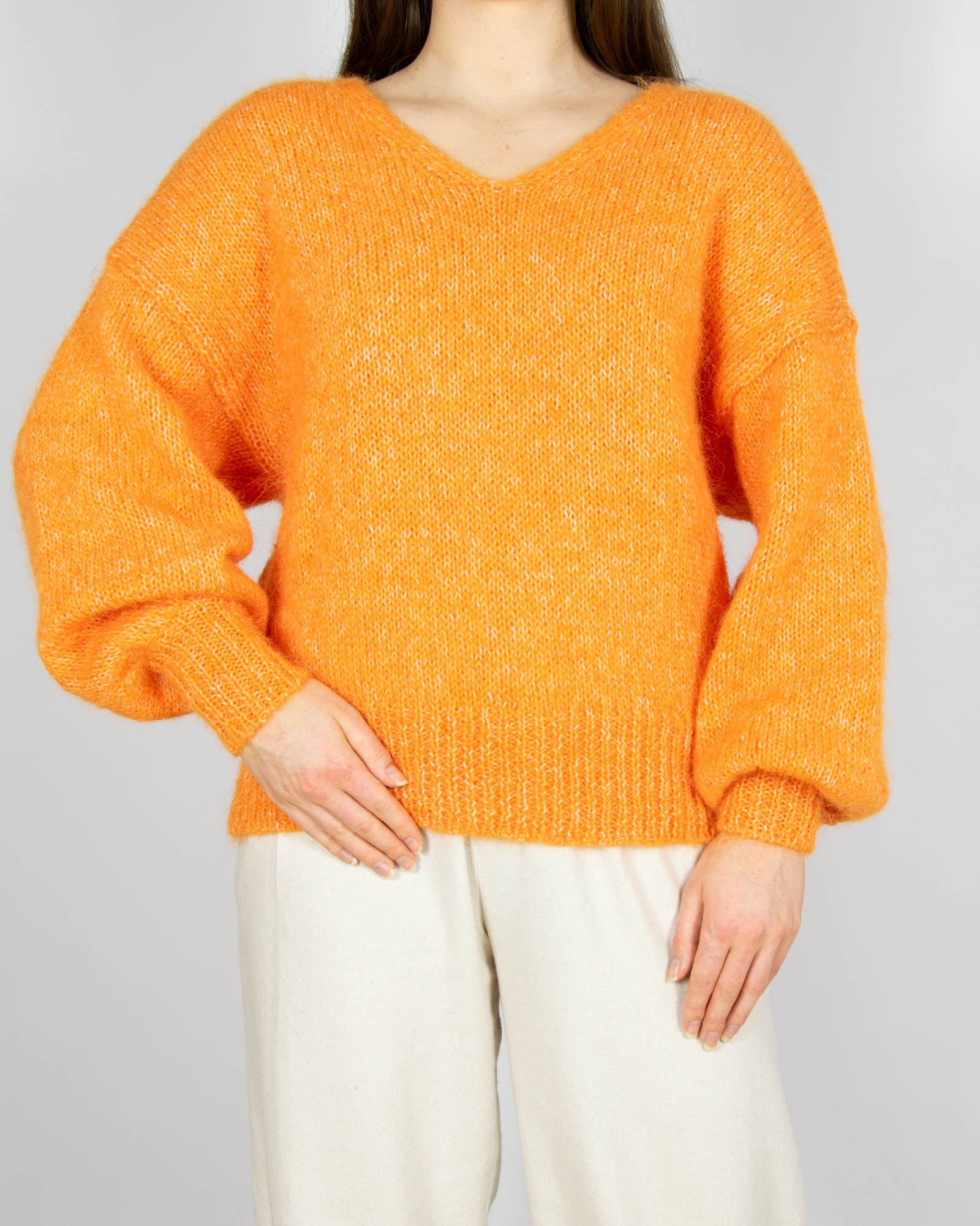 Pomarańczowy wełniany (wełna + alpaka) sweter- M