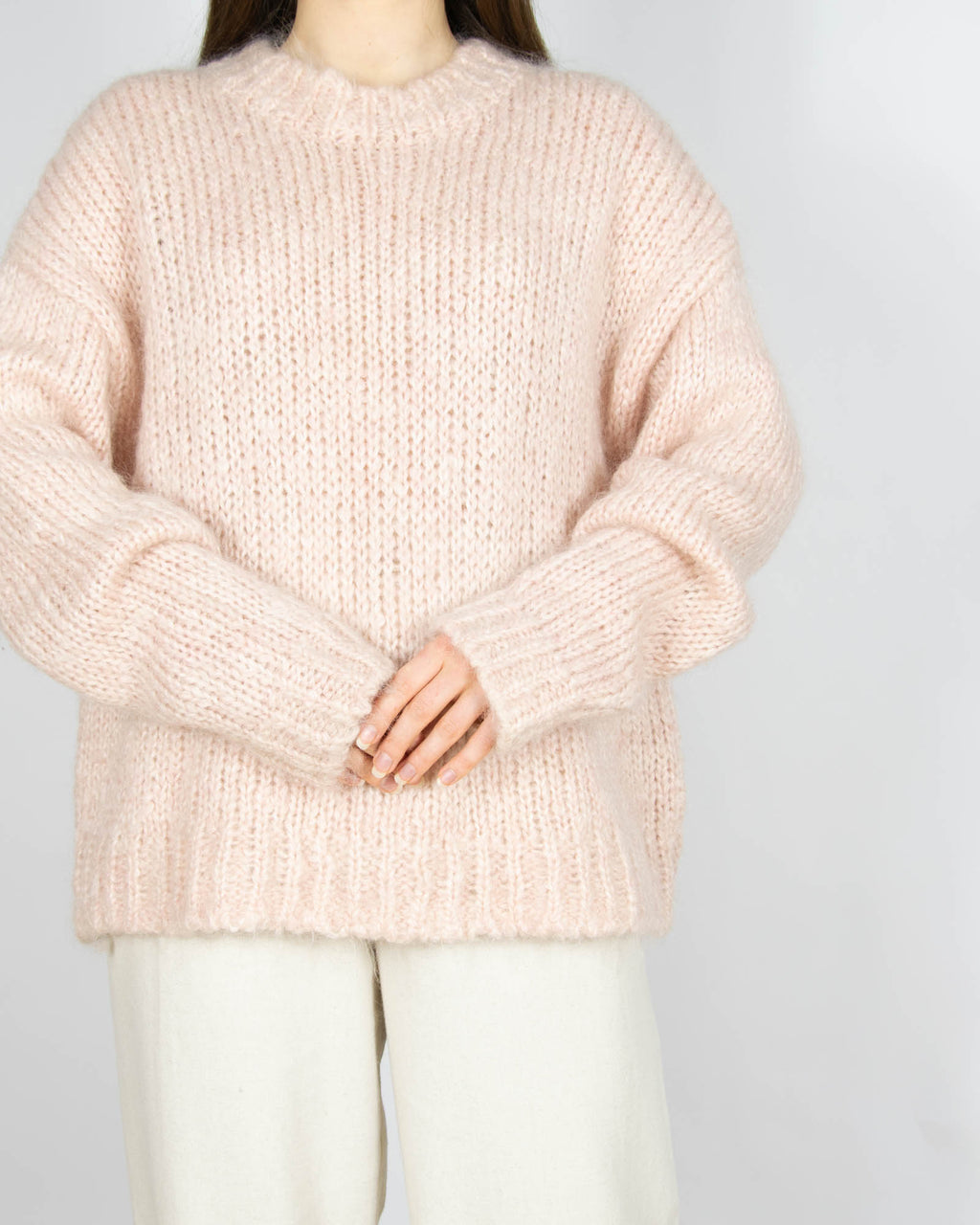 Pudrowy moherowy sweter - M