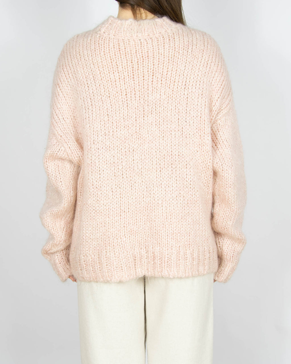 Pudrowy moherowy sweter - M