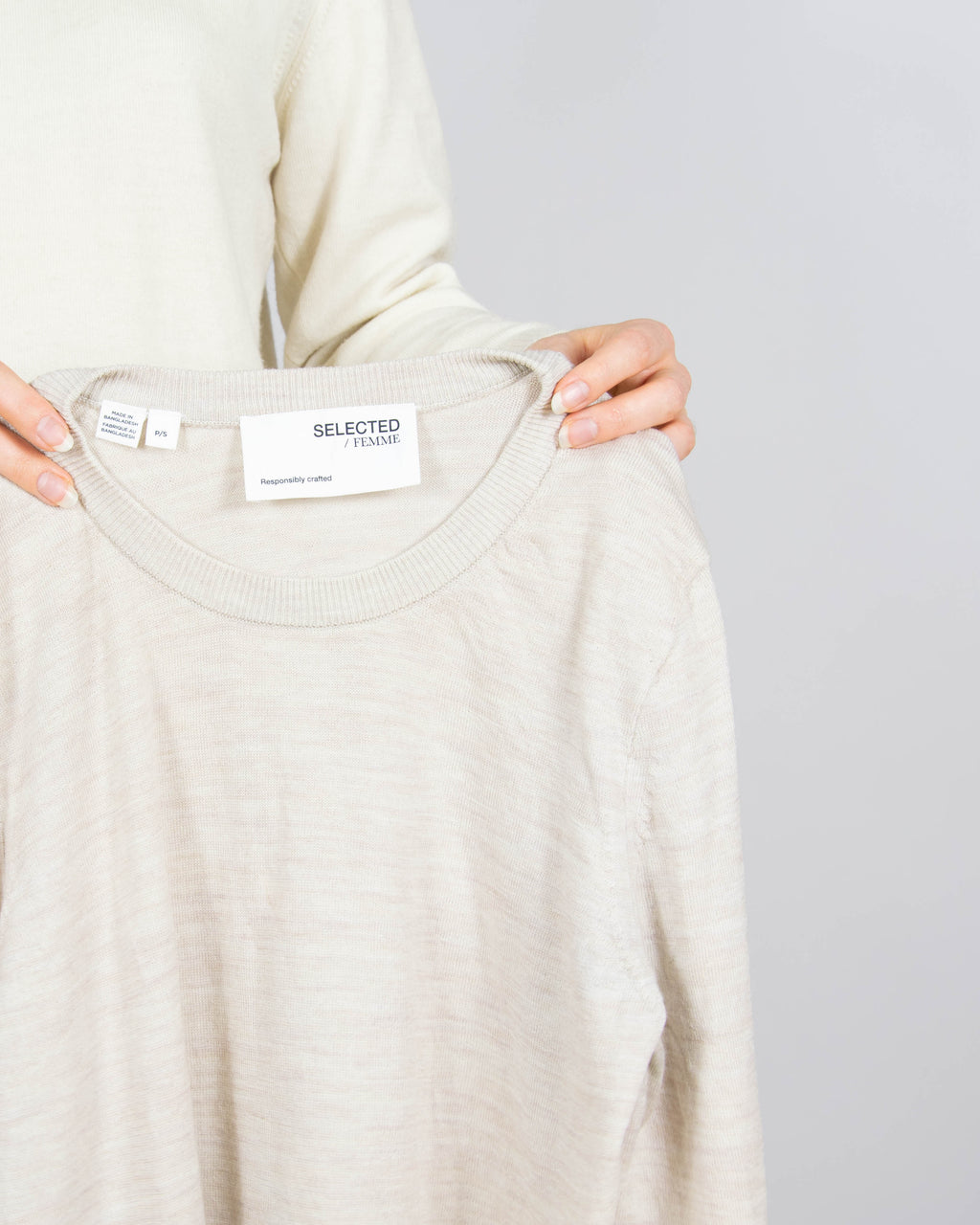 Jasnobeżowy wełniany (merino) sweter Selected Femme - S