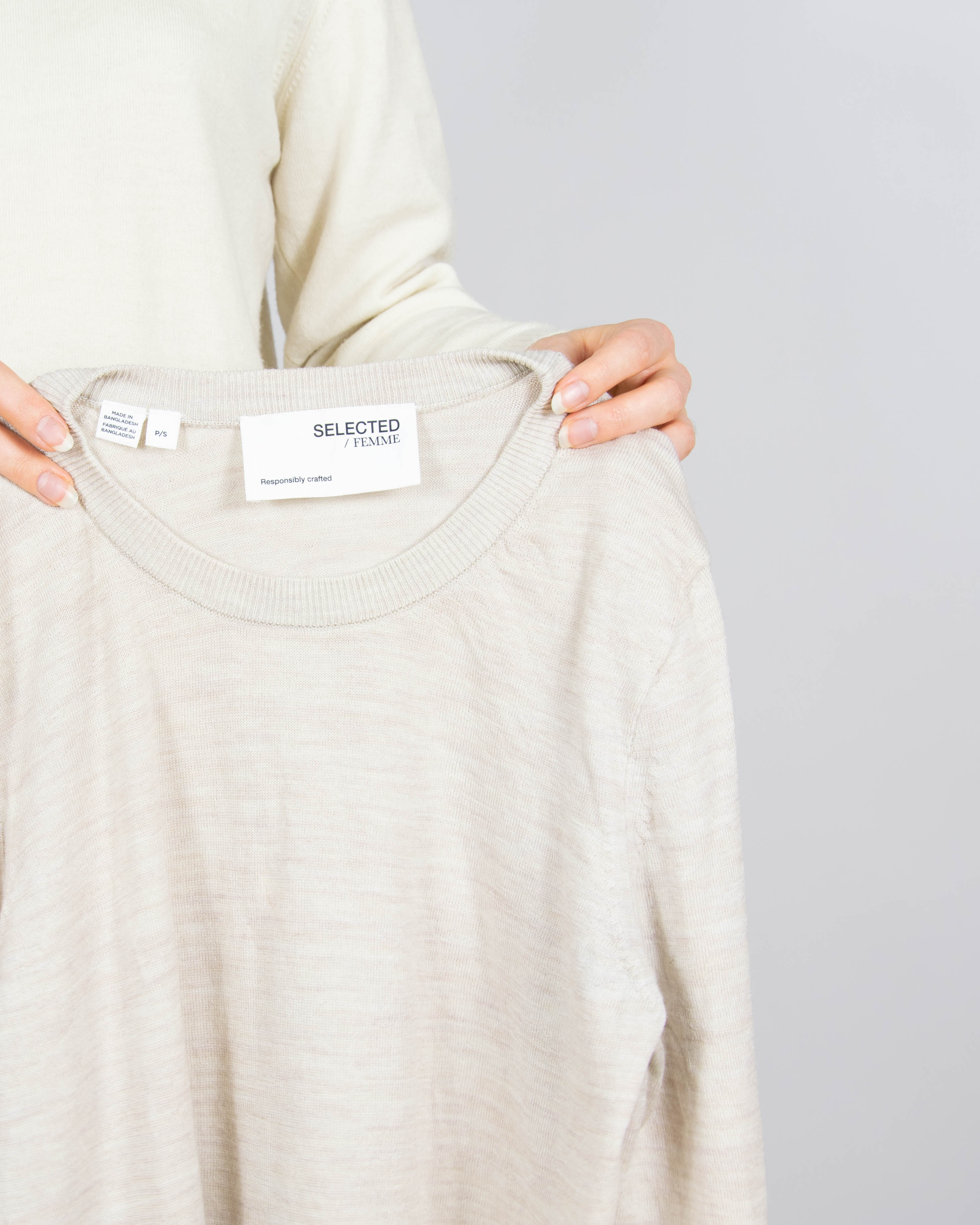 Jasnobeżowy wełniany (merino) sweter Selected Femme - S