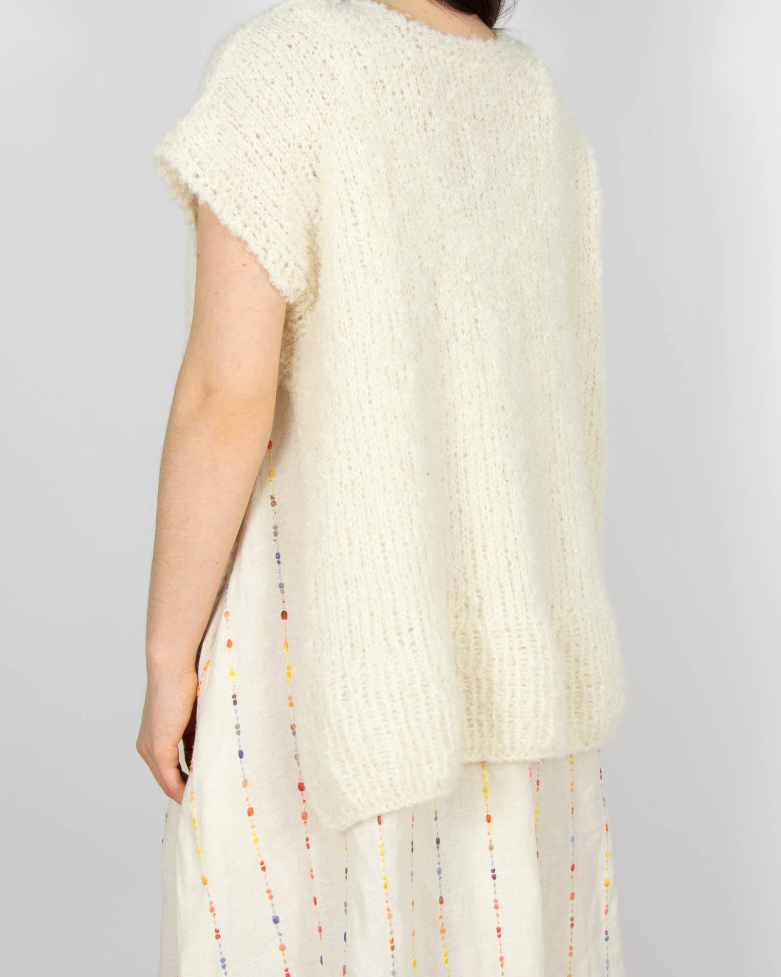 Śmietankowa (alpaka) kamizelka boucle Handmade