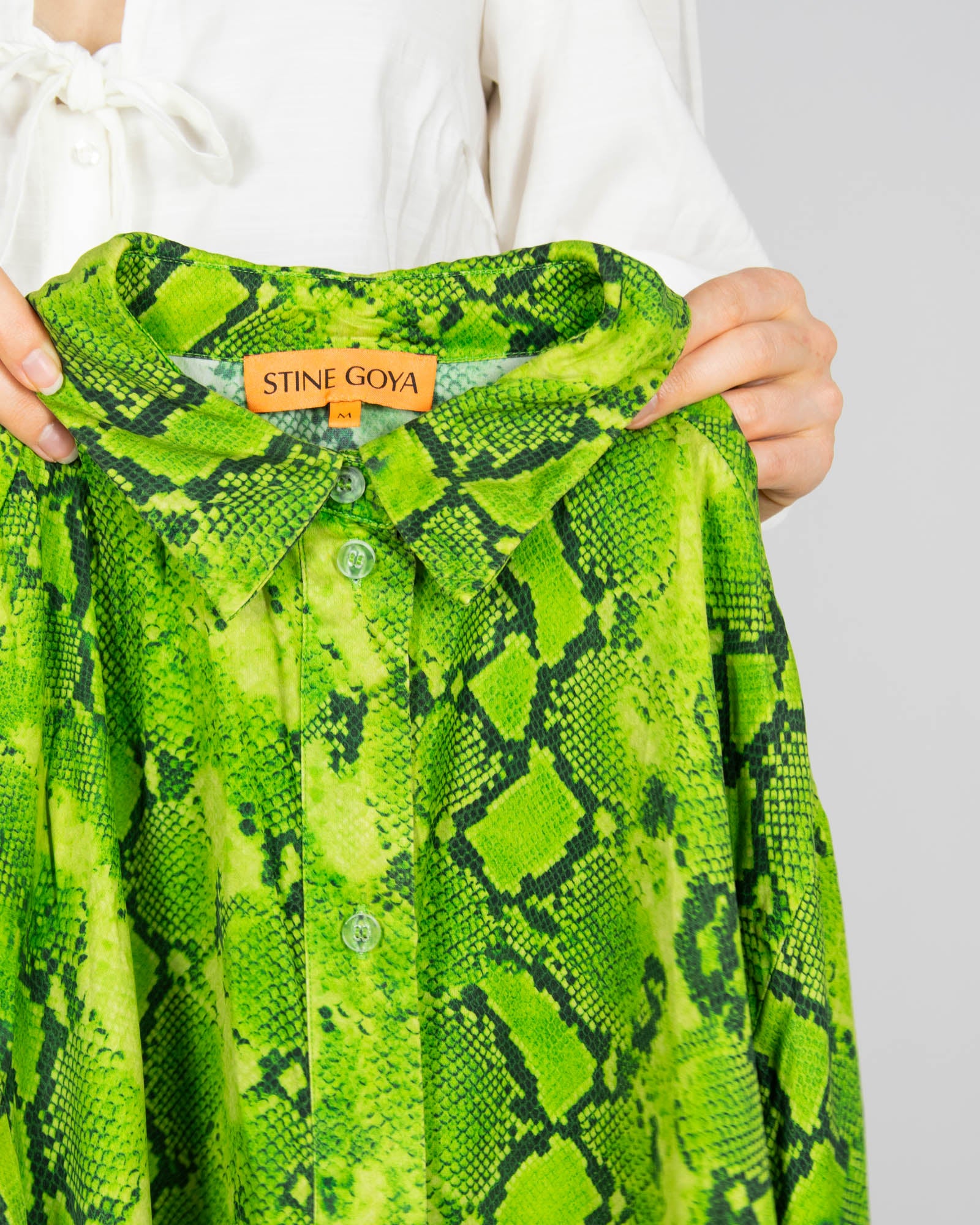 Zielona (tencel + wiskoza) koszula w wężowy print STINE GOYA - M