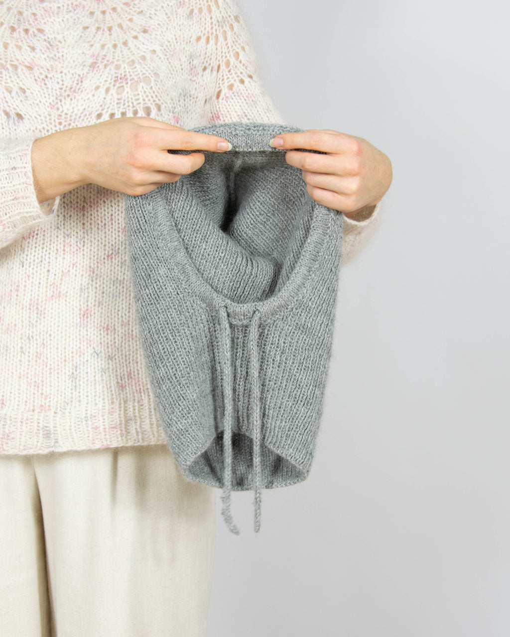 Szara wełniana balaclava Handmade