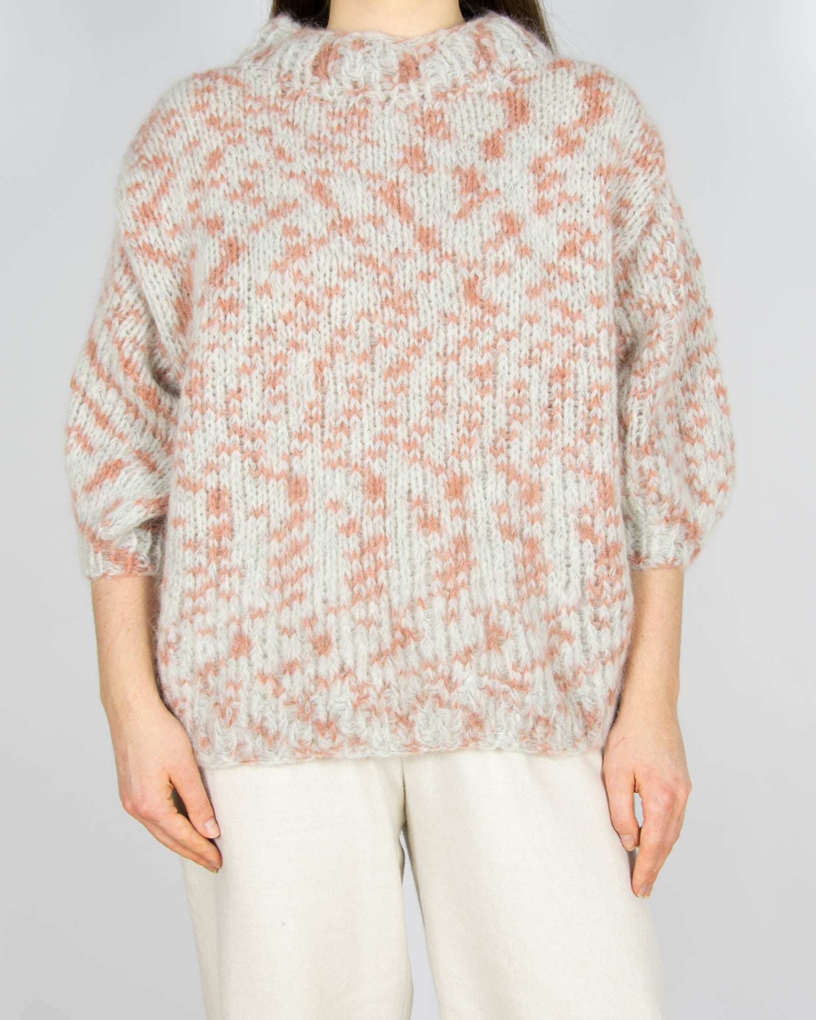 Szaro różowy wełniany (alpaka) sweter z krótkim rękawem Handmade