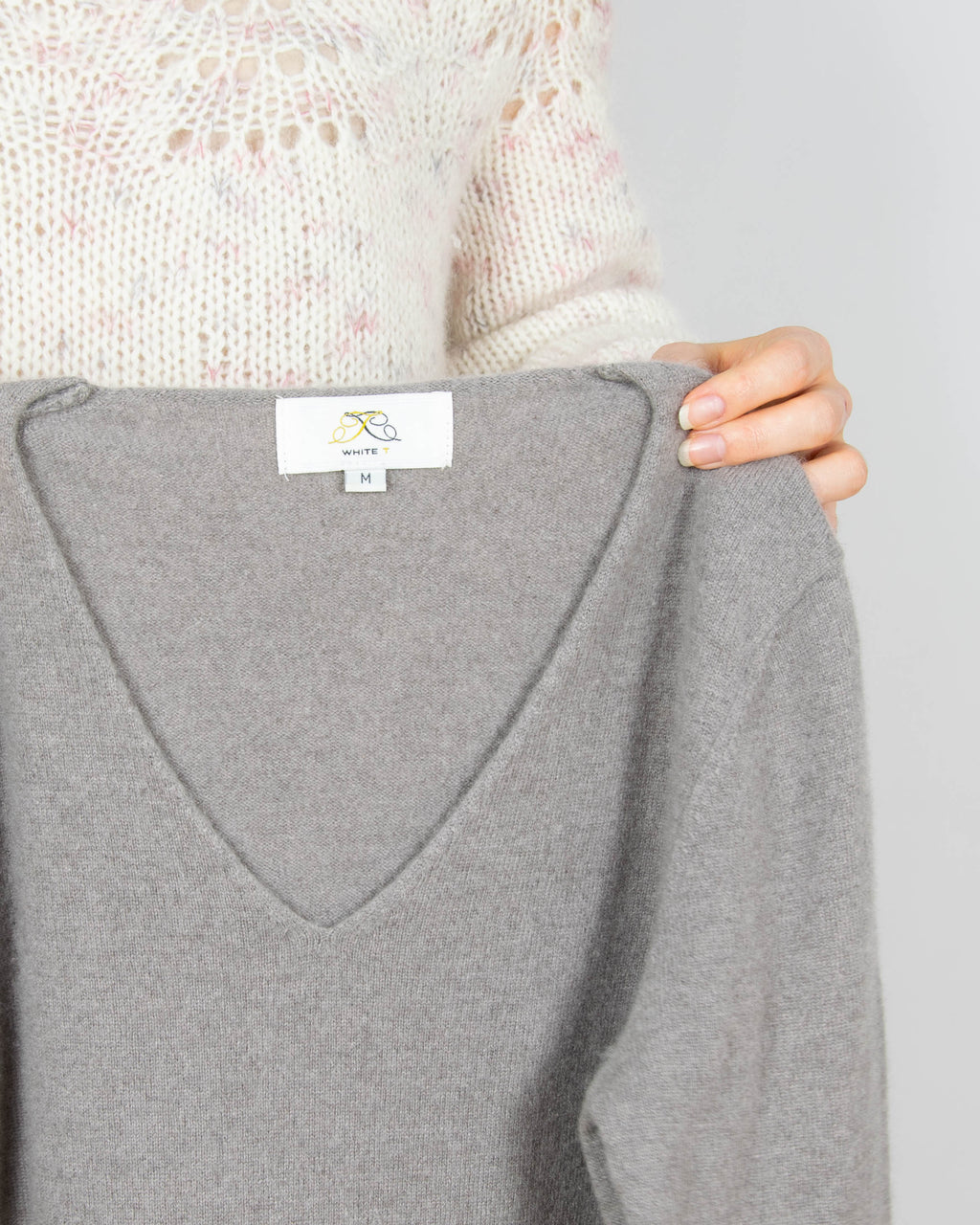 Szarobeżowy kaszmirowy sweter WHITE T - S/M