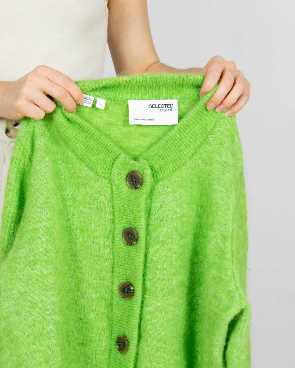 Zielony wełniany (wełna + alpaka) kardigan Selected Femme - M/L