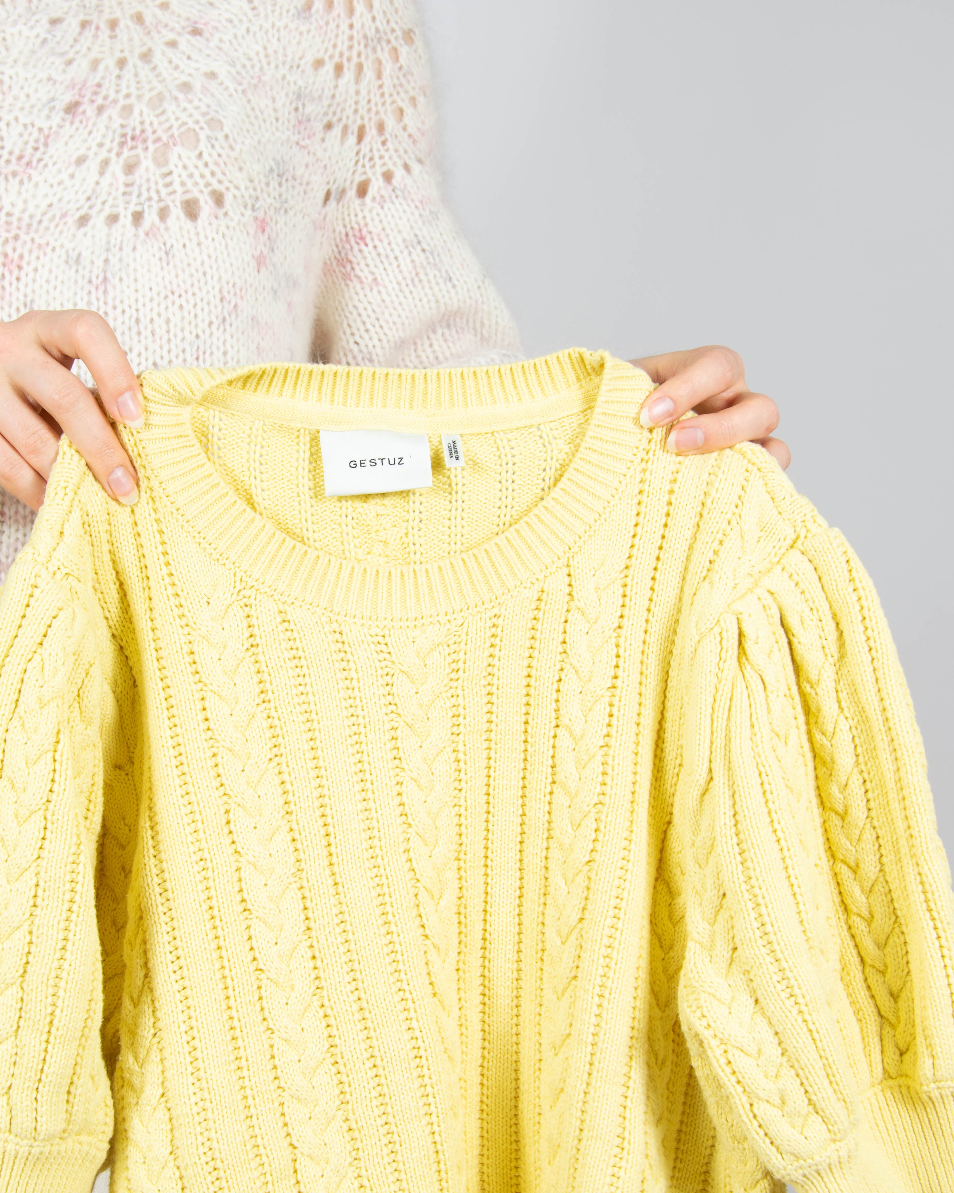 Pastelowy żółty bawełniany (organic) sweter Gestuz - M/L